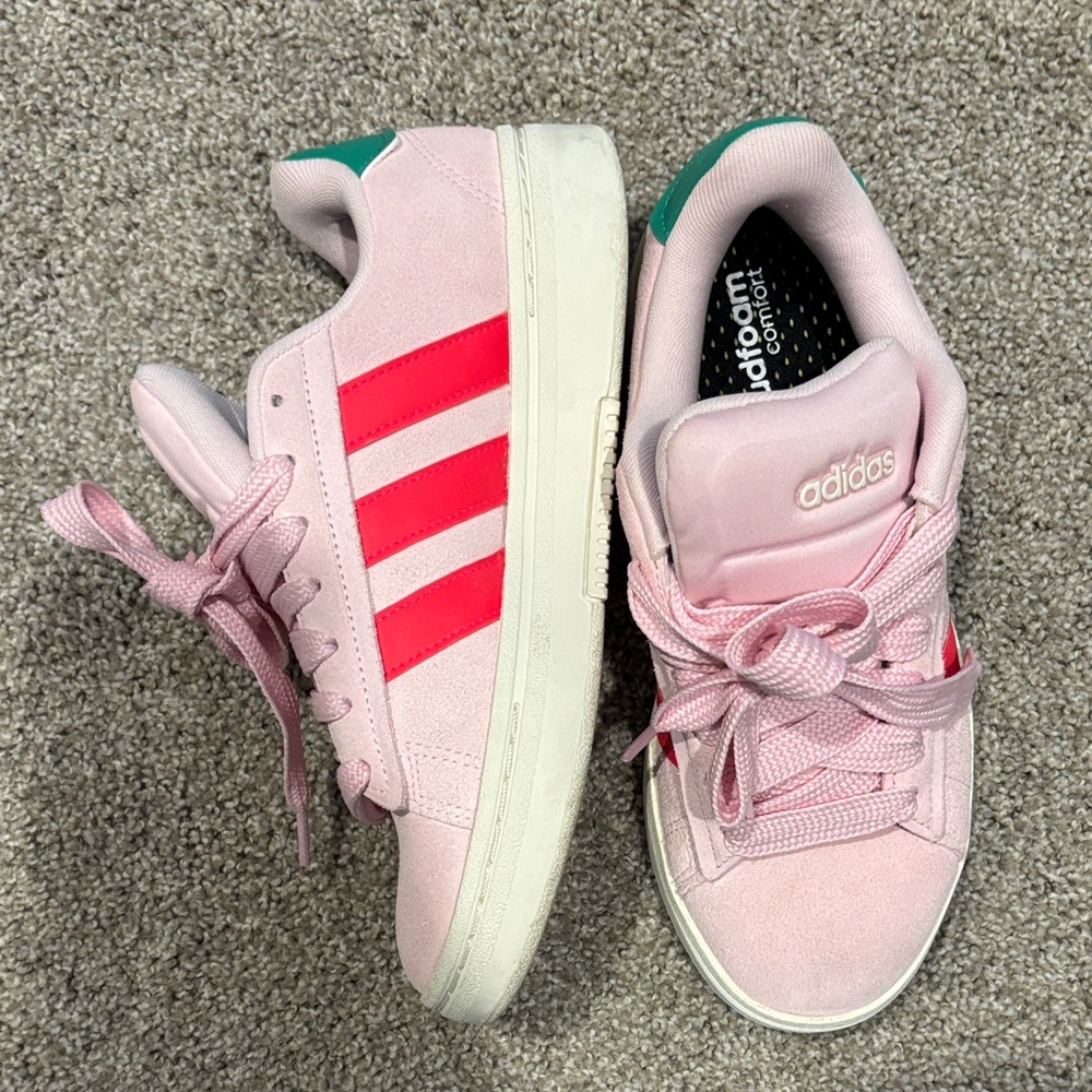 adidas - Picture 2 of 3